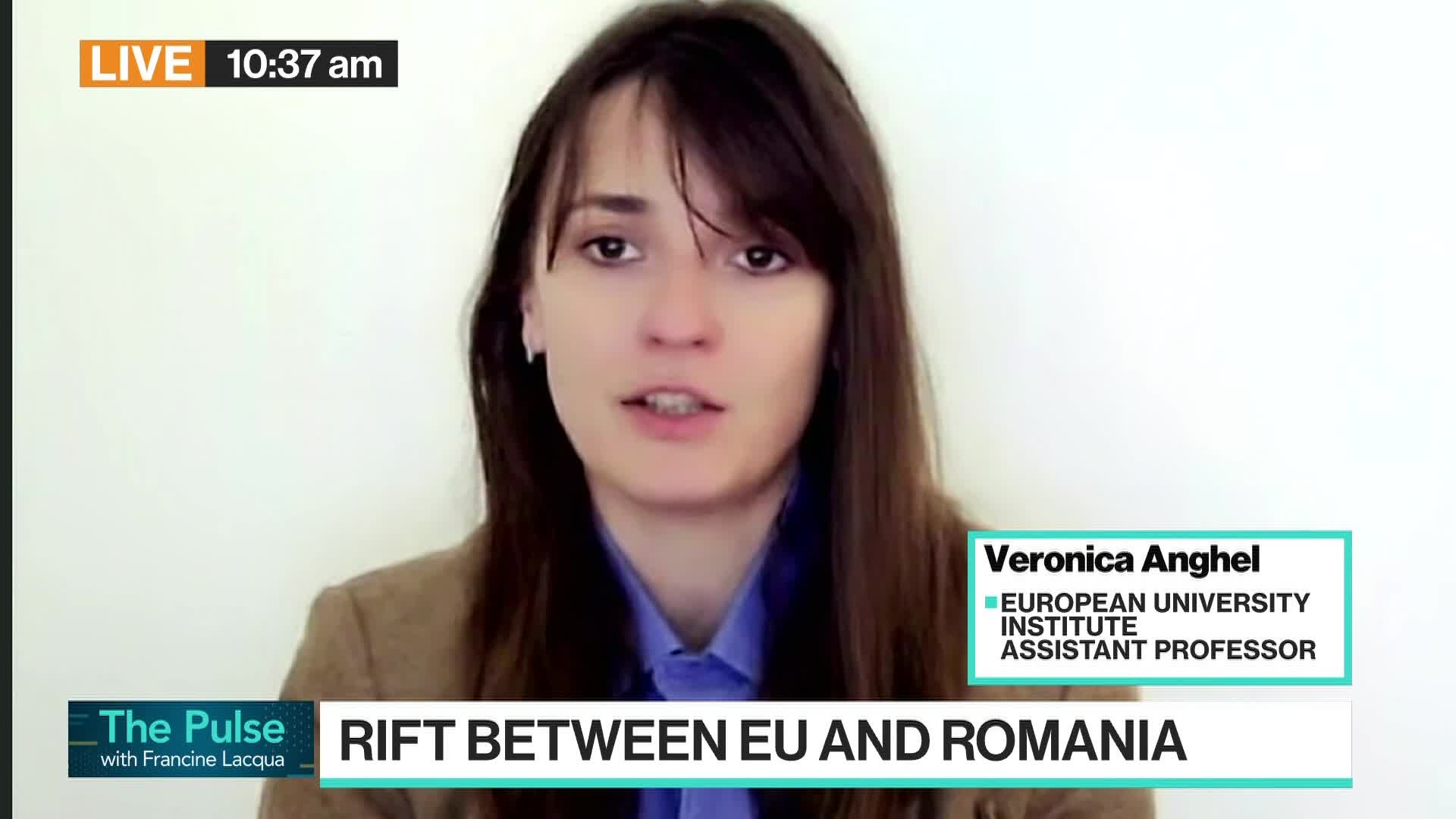 Romania's Far-Right Leader to Face Centrist Mayor in Election Runoff