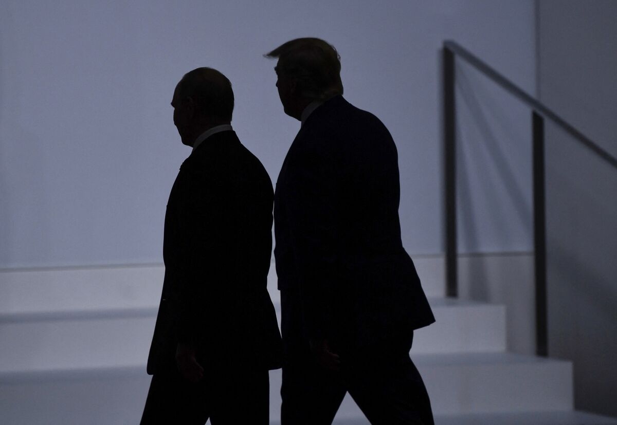 Putin Pitches Arms Talks on Eve of Ukraine Summit