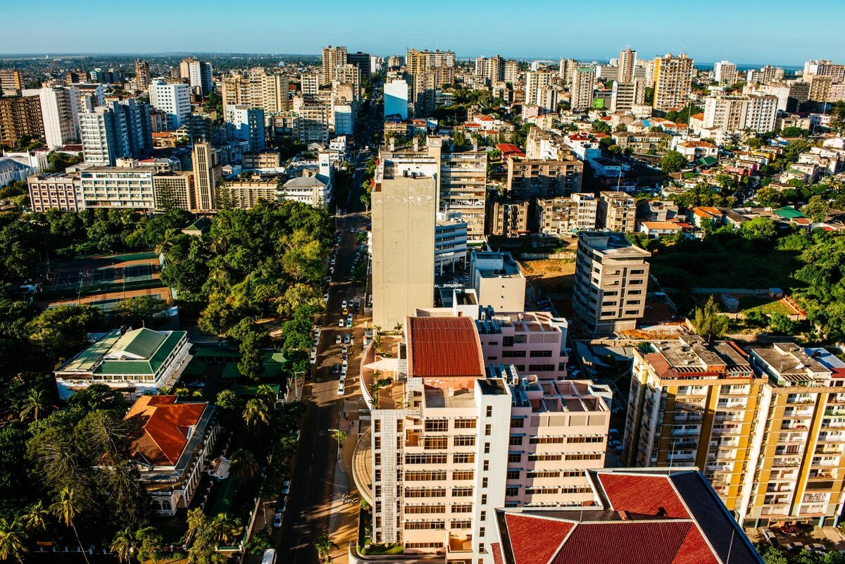 Mozambique Extends Record Streak of Cuts as Growth Splutters