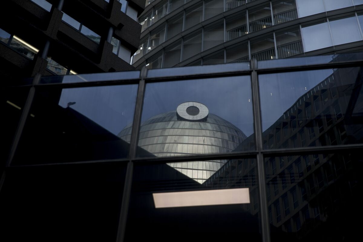 What's Going Wrong at Some Of Australia's Biggest Banks?