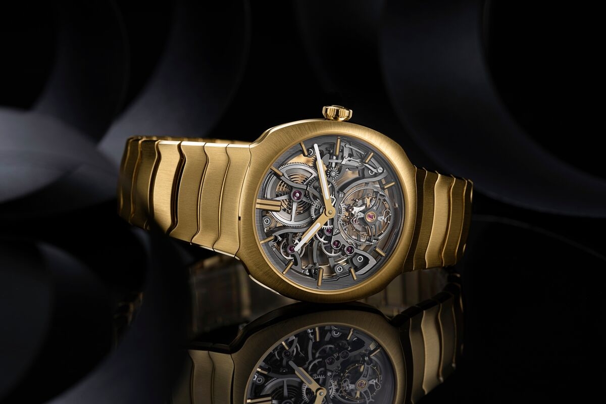 How a Simple Bracelet Changed the Fortunes of a Watch Company