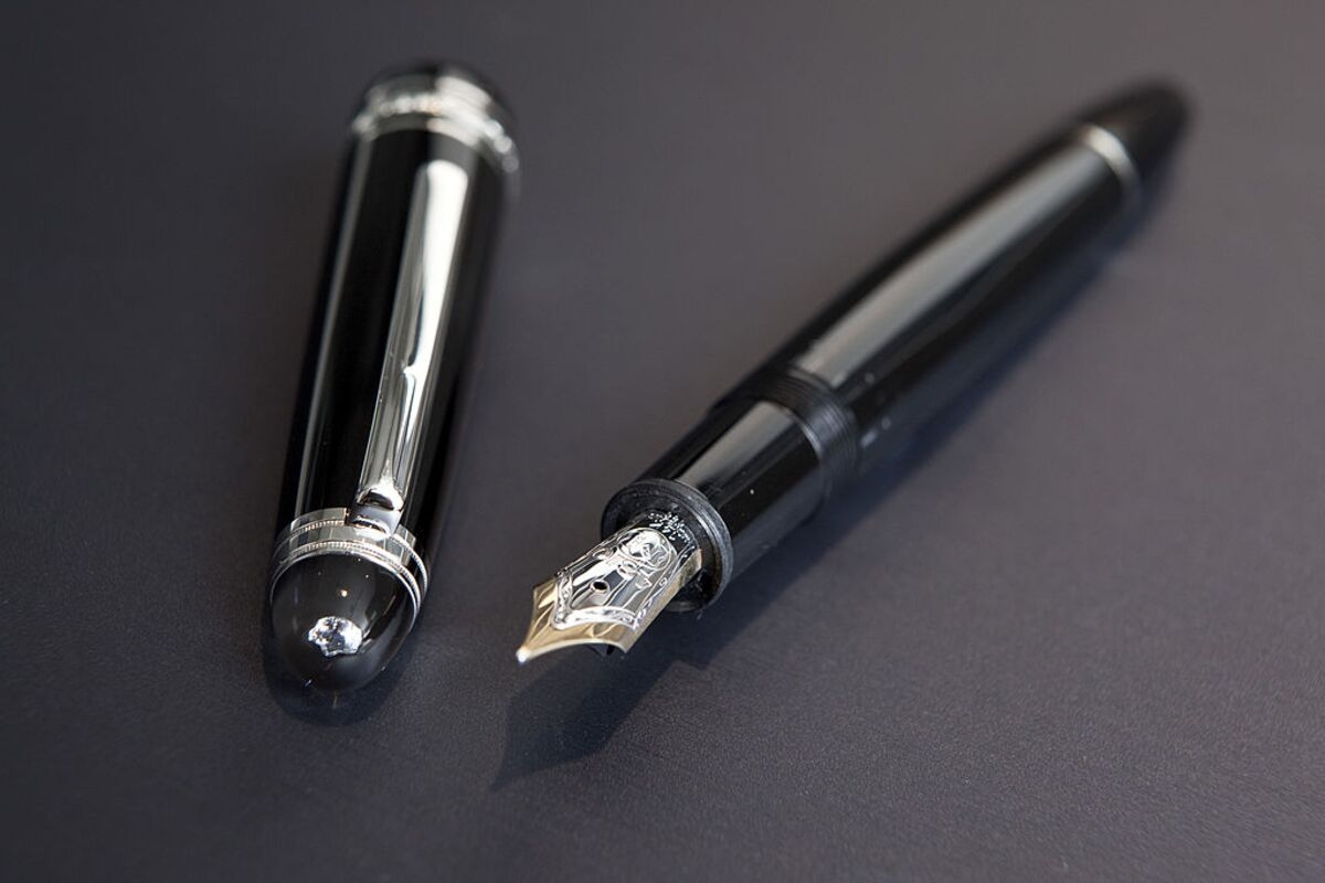 Jony Ive's First AI Gadget? Clues Point to a Pen