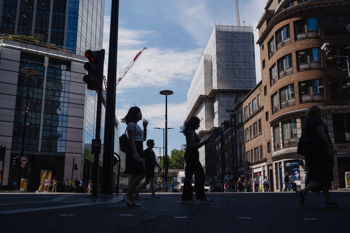 Reeves' Tax Hike Deals Bigger-Than-Expected Hit to UK Businesses