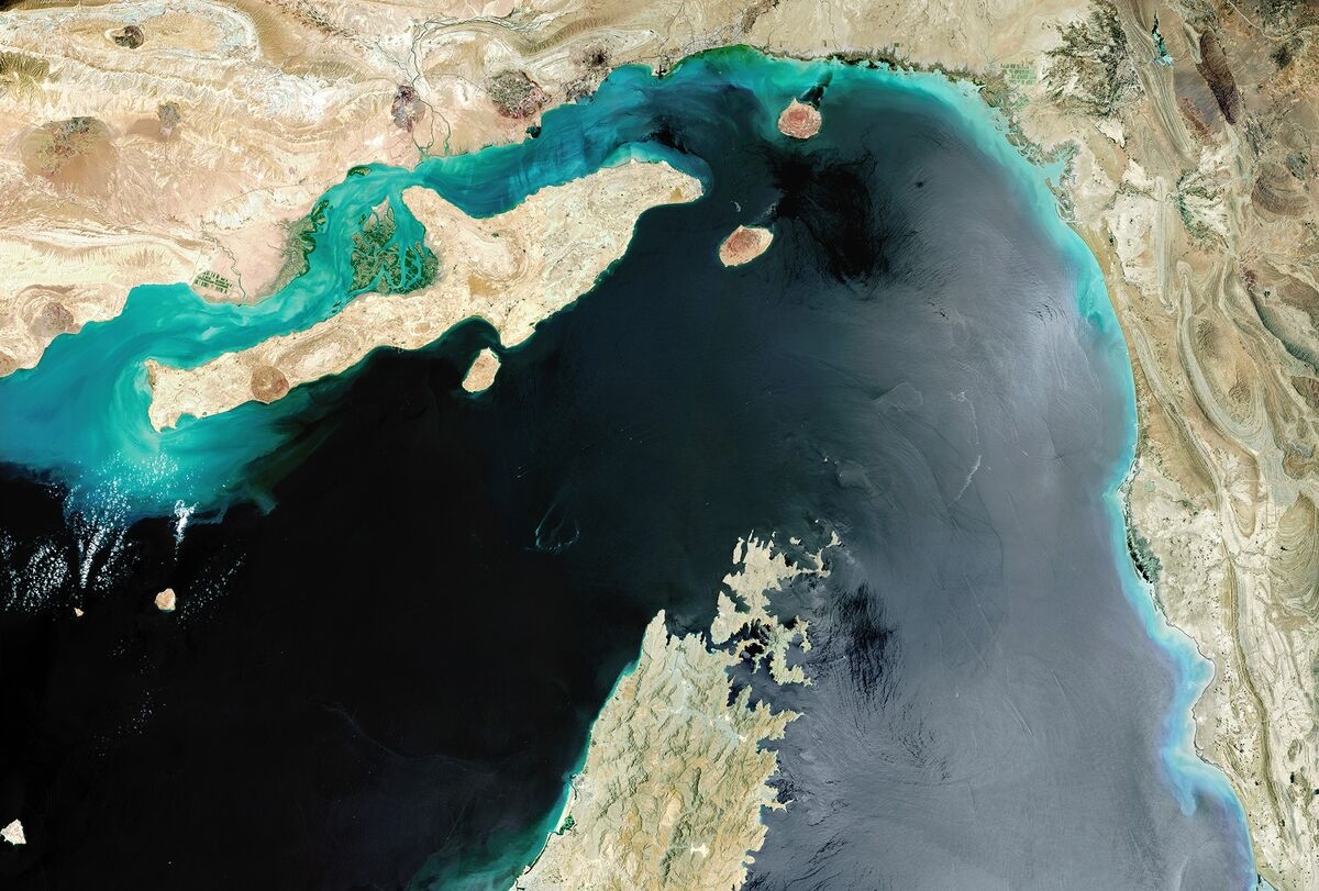 Ship Signal Jamming in Persian Gulf Worsens as Conflict Widens