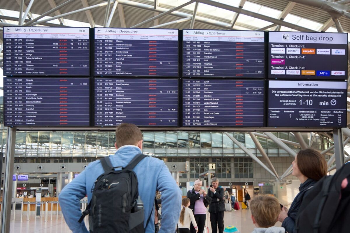 German Airports Face Disruption Monday From Labor Union Strike
