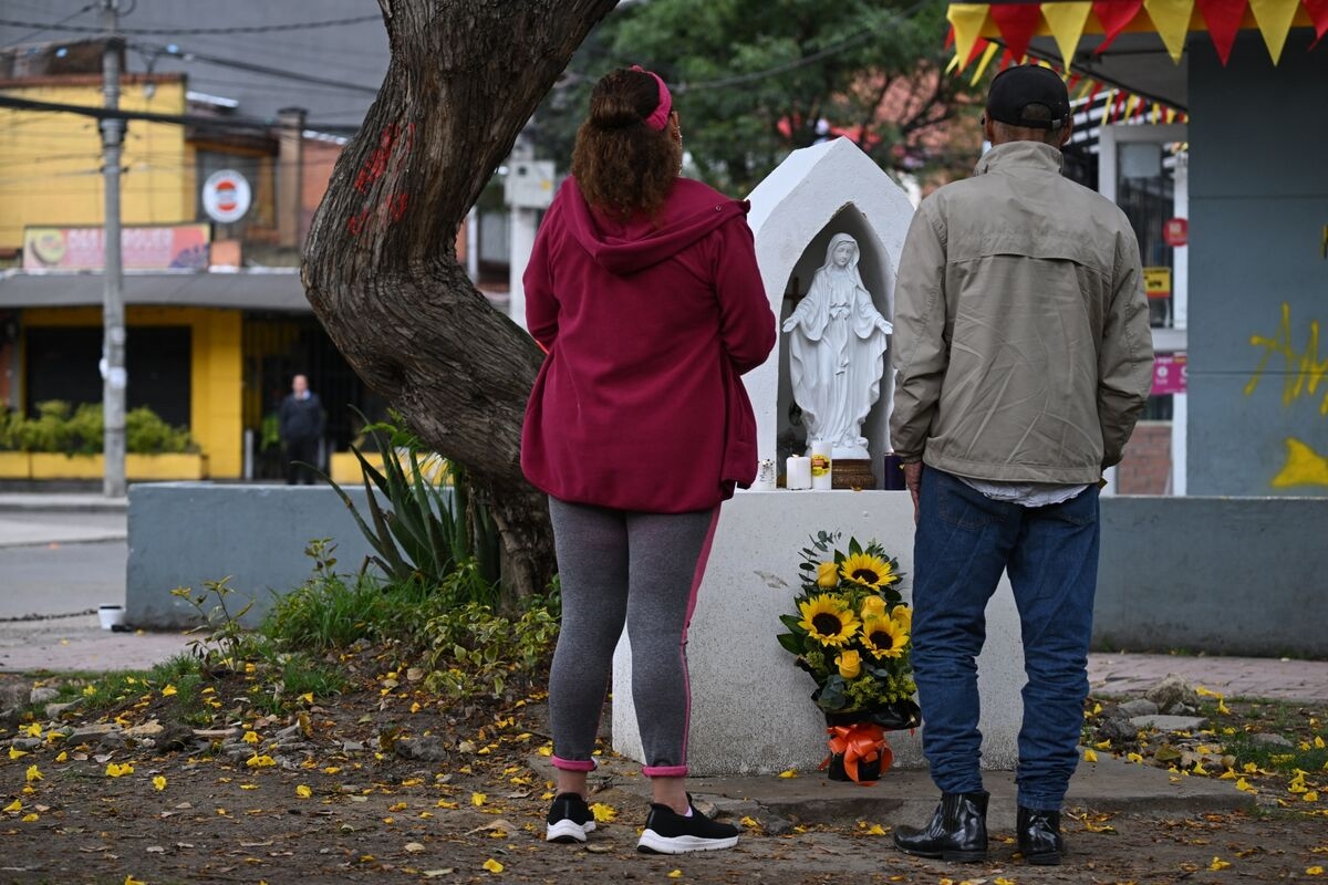 Colombian Senator's Murder Threatens Petro's Radical Peace Plan