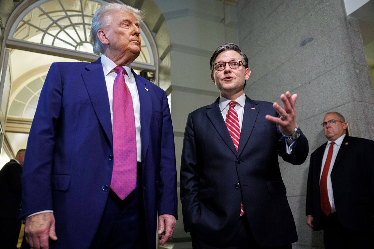Trump's Tax Bill Has Nasty Surprise in SALT Fine Print for Some Rich Americans