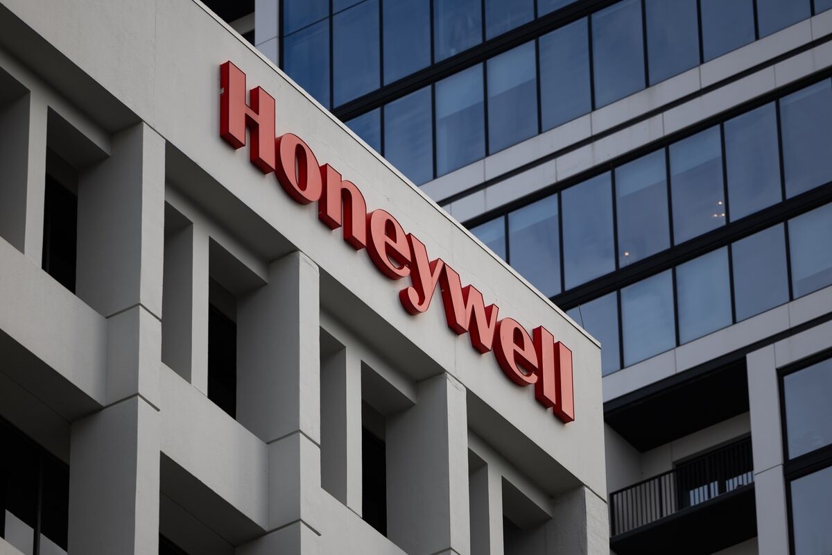 Honeywell to Buy Johnson Matthey's Catalyst Business for $2.4 Billion