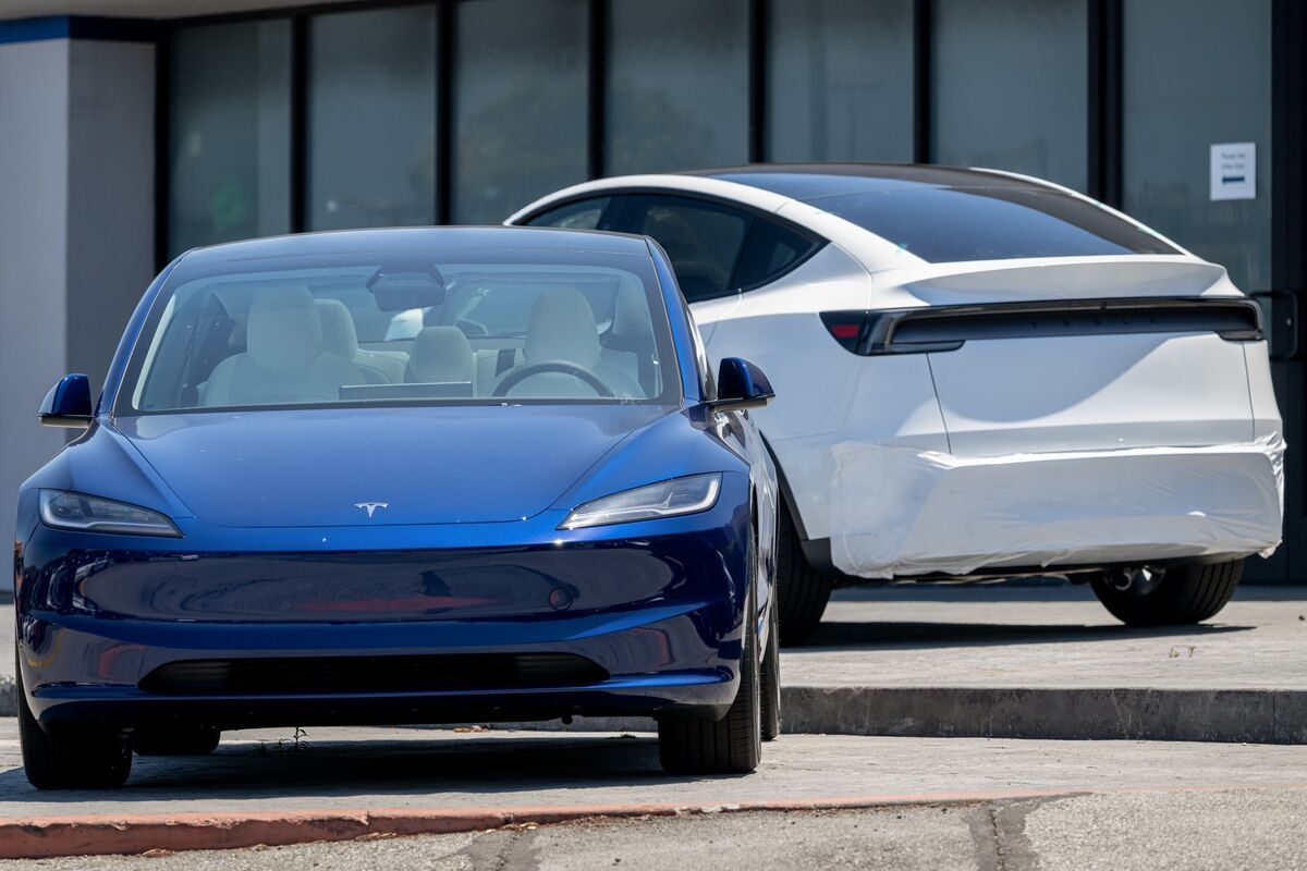 Tesla Has a Problem — and It's Not Just the Elon Musk Backlash