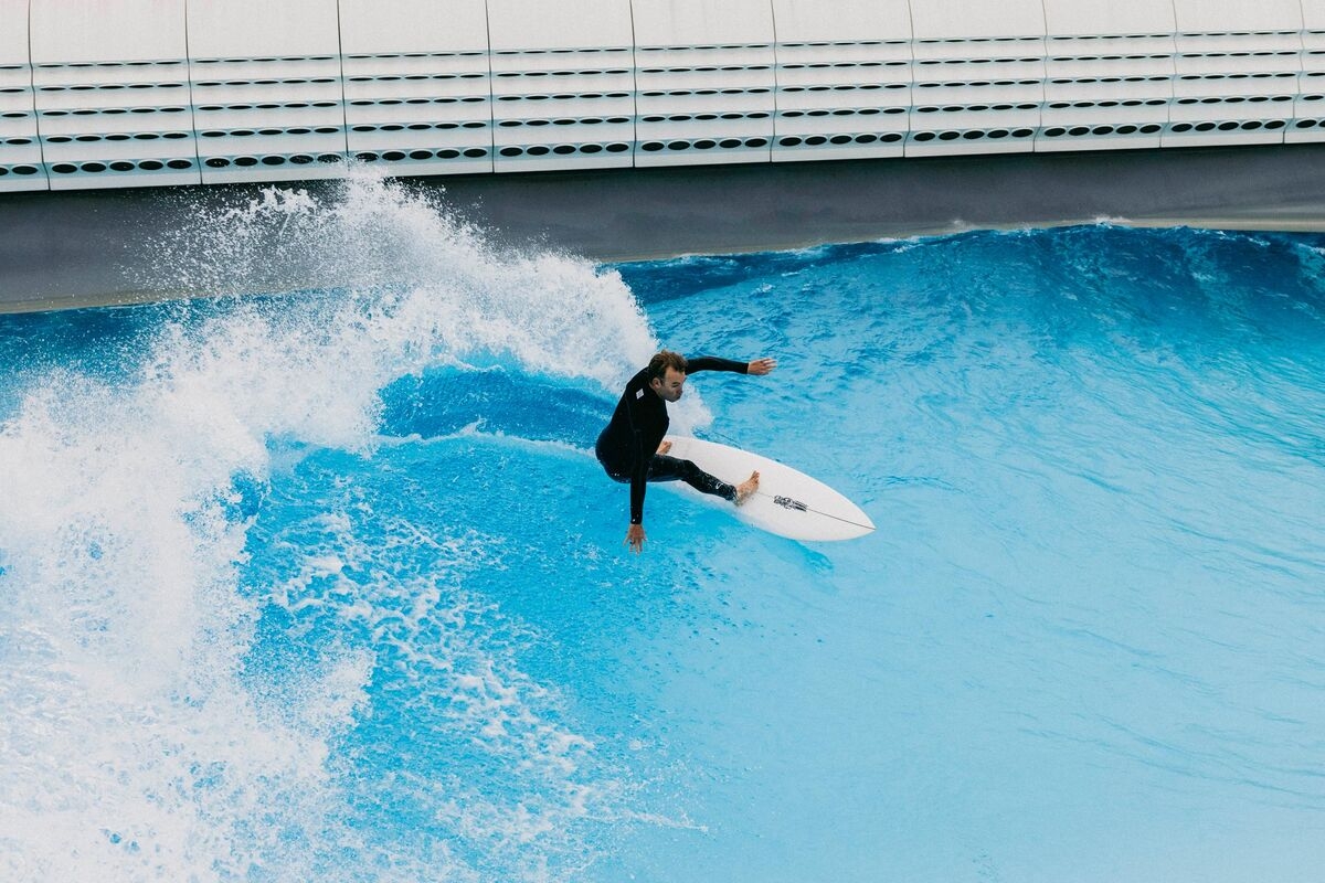 Will Wave Pools Turn Surfing Into the Next Golf?