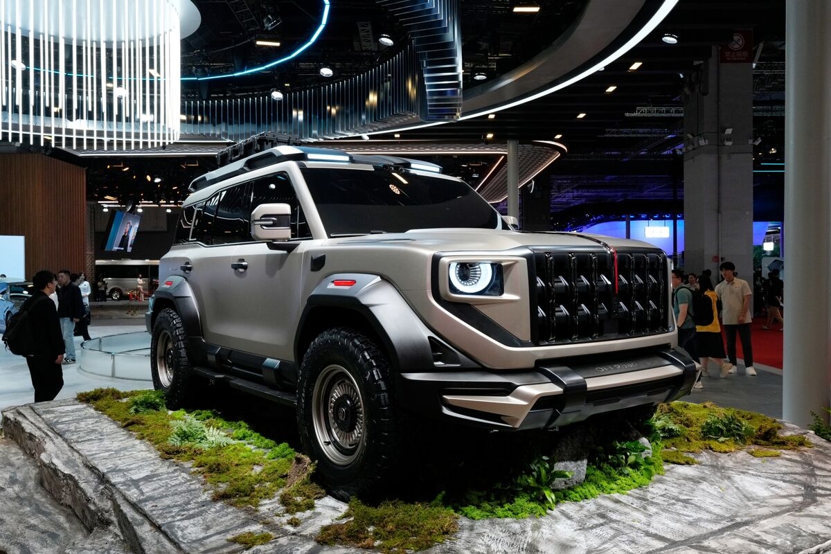 Chinese Elite's Favored Car Brand Is Getting a Modern Makeover