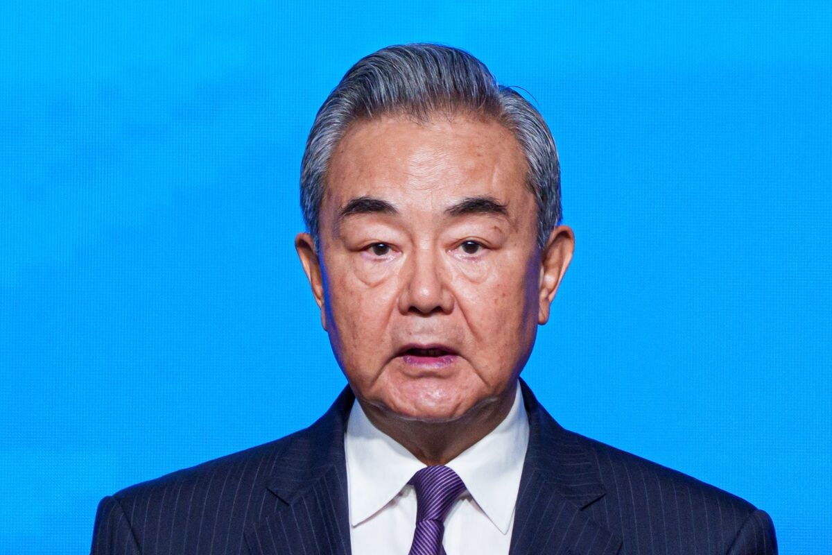 China Warns Iran-Israel Conflict May Spiral, Calls for Peace