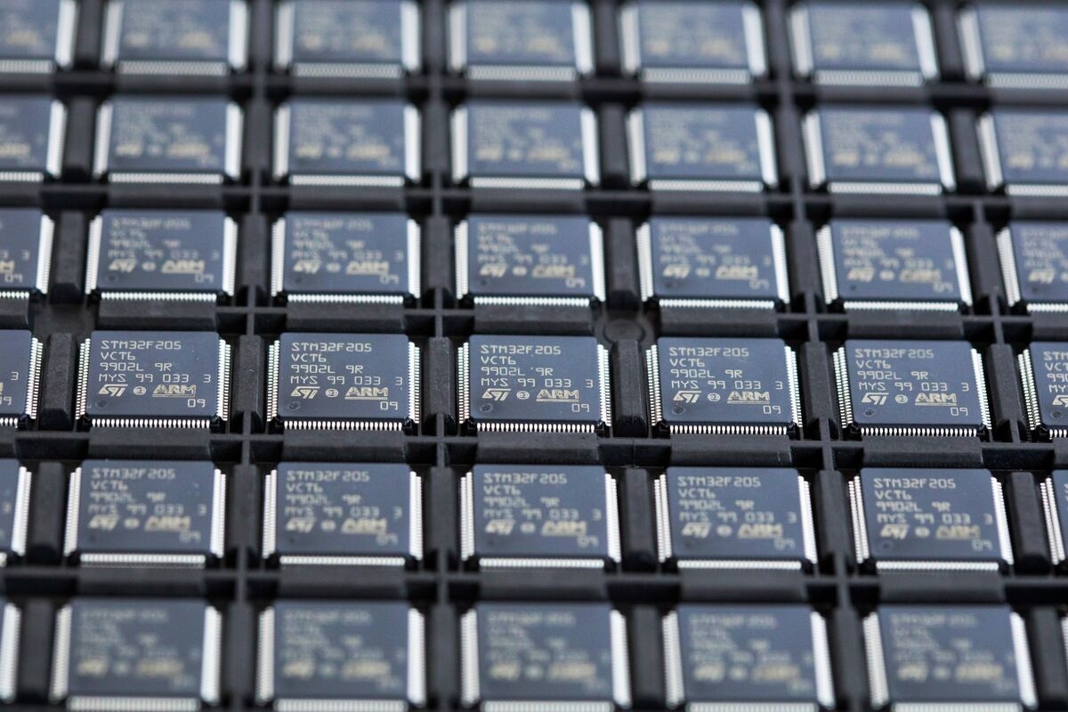Arm Forecasts Lower-Than-Expected Profit as It Ramps Up Spending