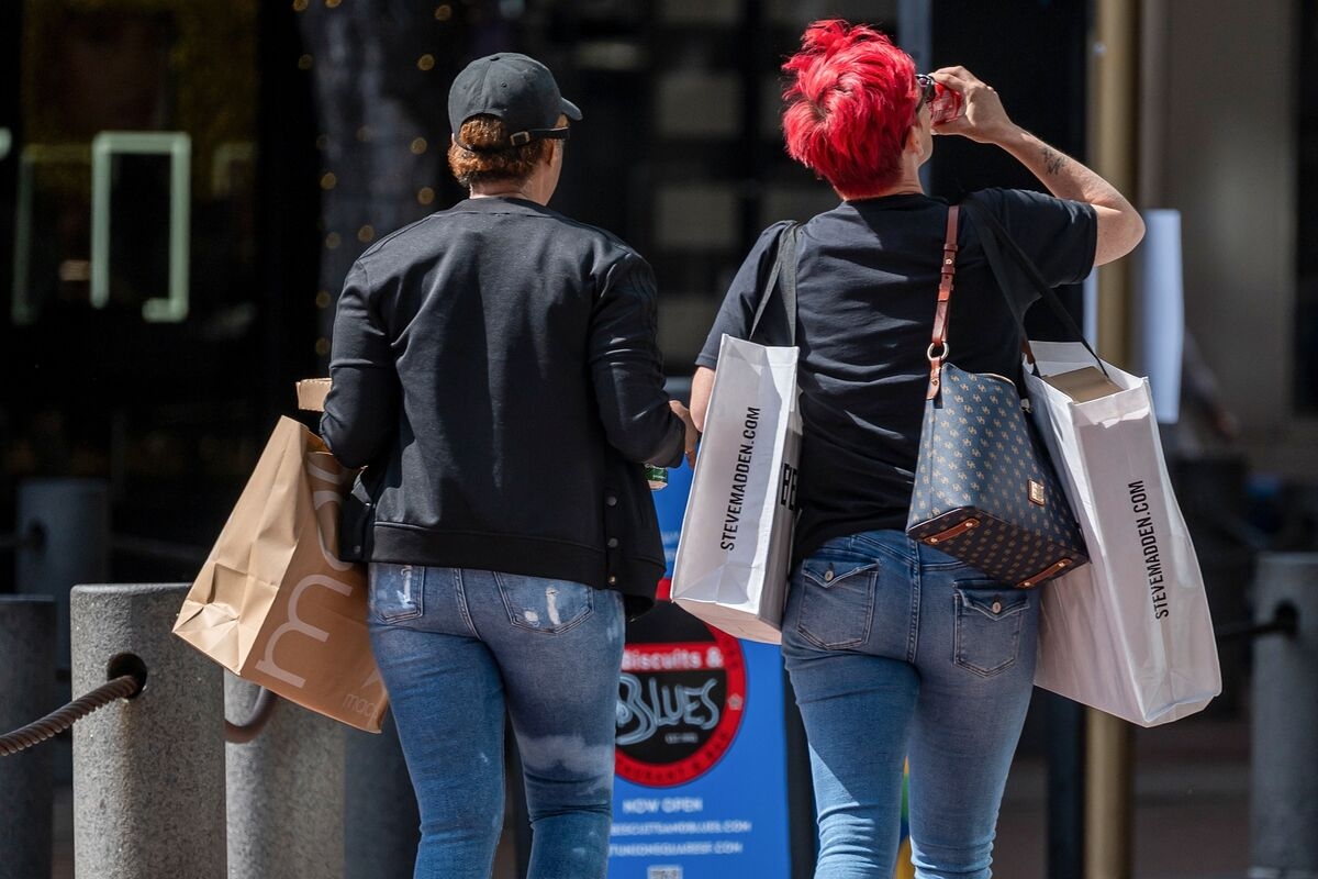 Steve Madden Pulls Annual Guidance on Trump Tariff Uncertainty