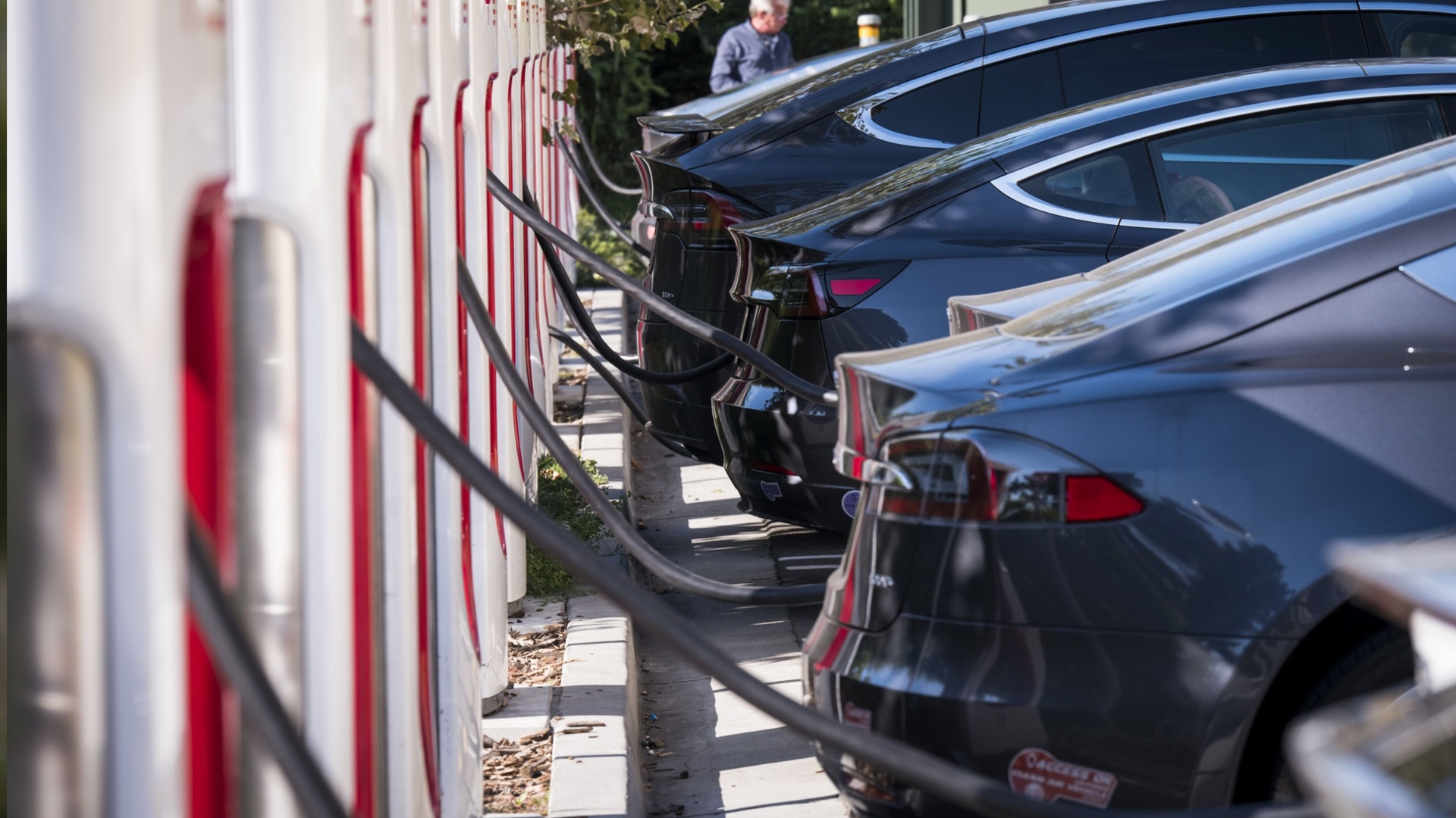 Building out Electric Car Charging Stations in the US