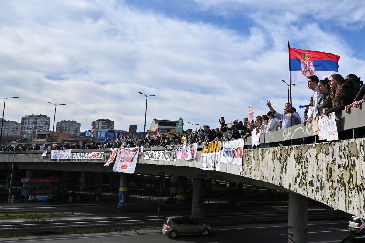 Turmoil Exposes Cracks in Serbia's Economic Boom
