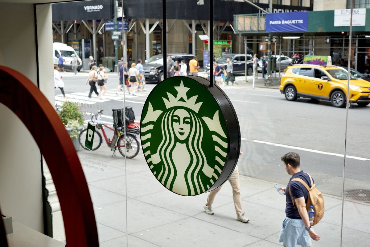 Starbucks Enters the Protein Wars With Test of New Drink Option