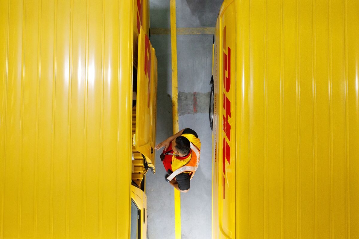 DHL to Hire Hundreds in Malaysia if Shipping Loophole Nixed