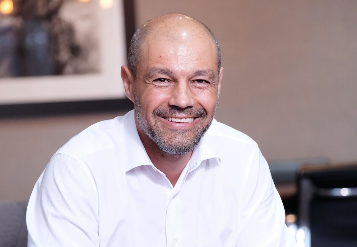 Tracking Down Hijacked Cars Helps Mint a New African Billionaire