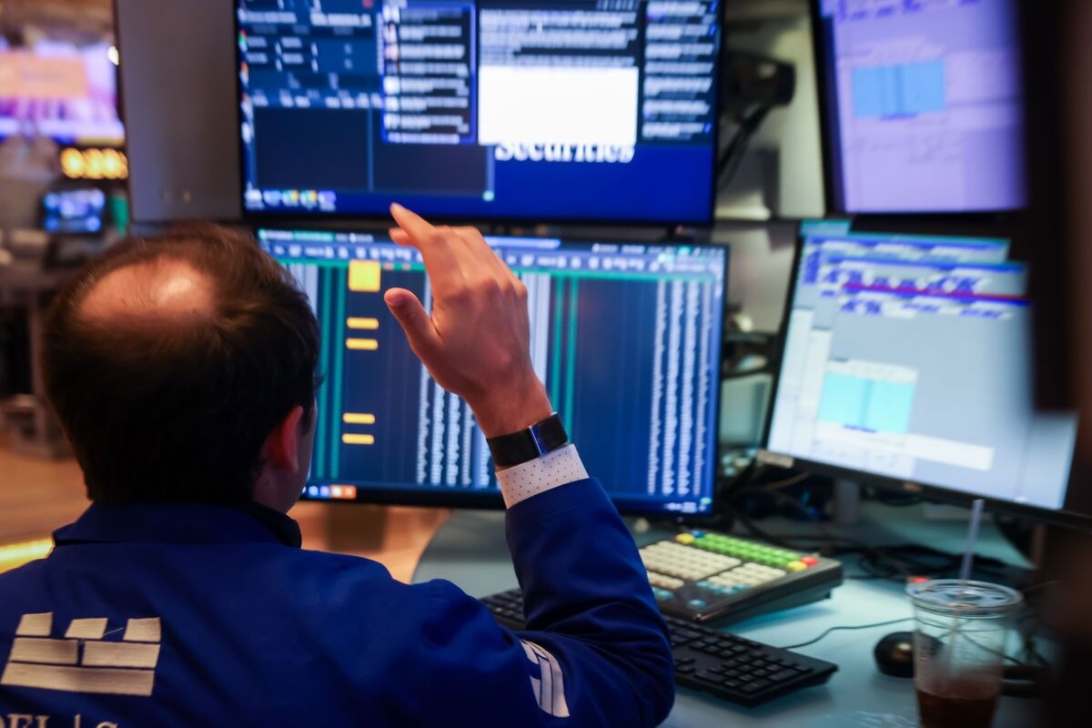 Big Pullback in Stocks That Many Expected Has Yet to Arrive