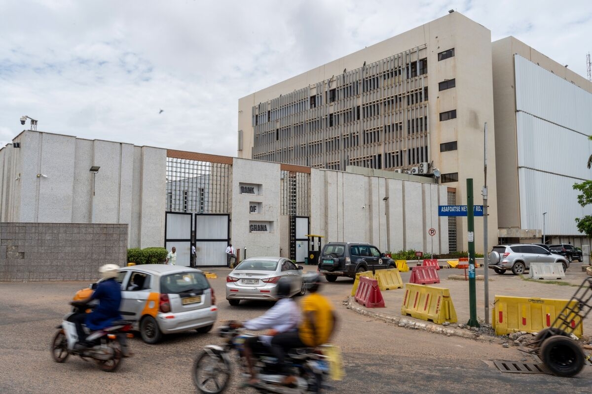 Bank of Ghana Plans to Cap Non-Performing Loan Ratio at 10% by December 2026