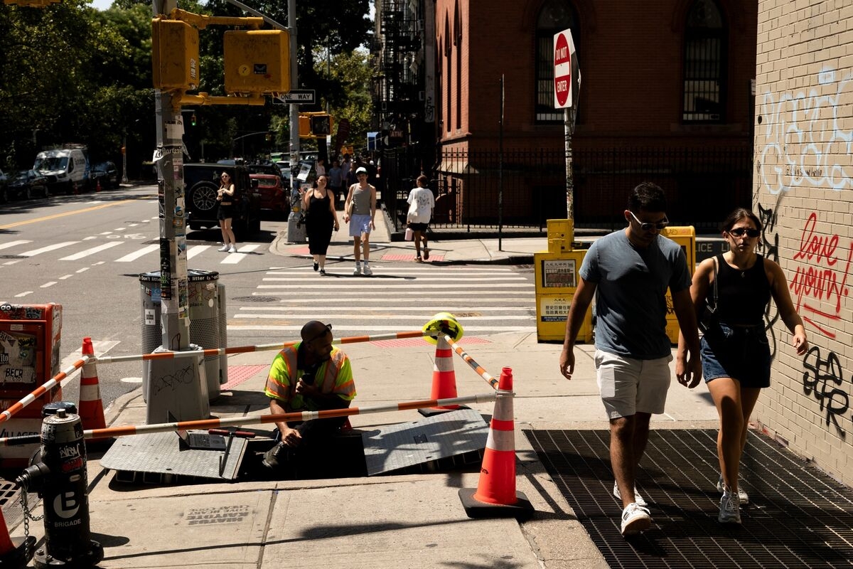 NY Proposes 9.3% Con Edison Return as Higher Power Bills Loom