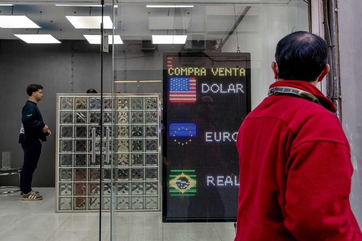 Milei's FX Reforms Spur Worst Corporate Default Wave Since 2020