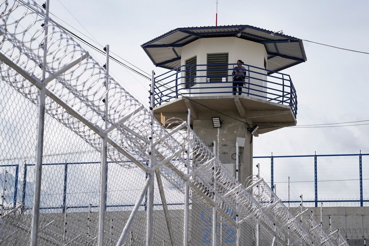 Trump Faces New Lawsuit Over Migrants Sent to Salvadoran Prison