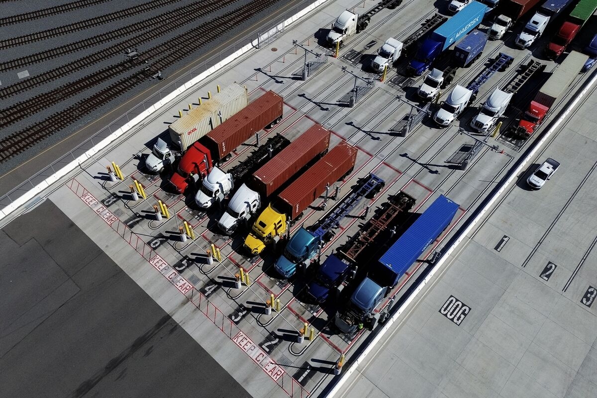 Fleet-Tracking Startup Motive Said to Pick JPMorgan for US IPO