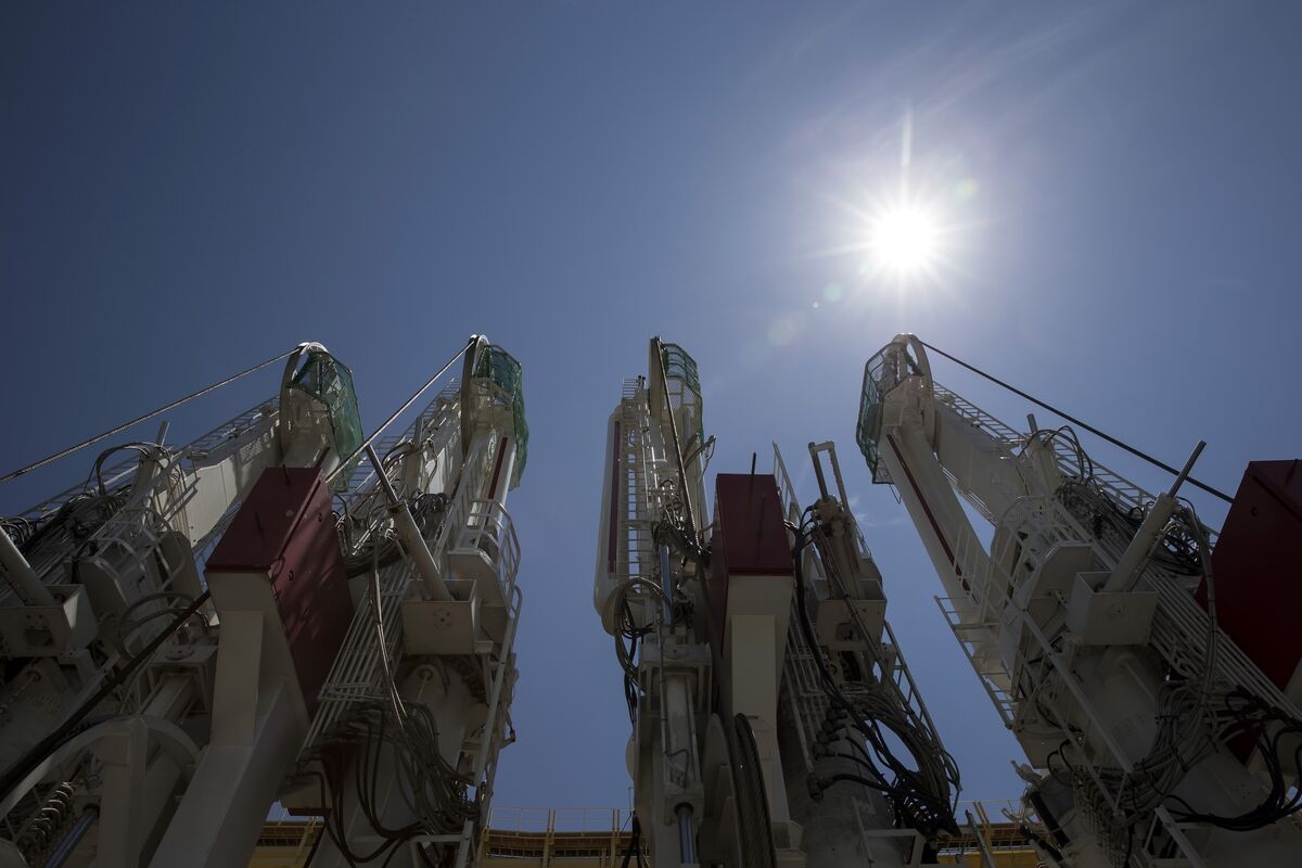 China's LNG Traders Embrace New Role as Global Swing Suppliers