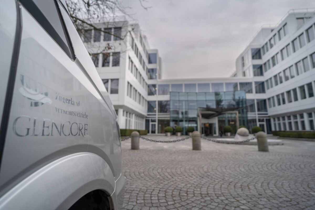 Glencore Shakes Up Trading Team With Head of Coal to Exit