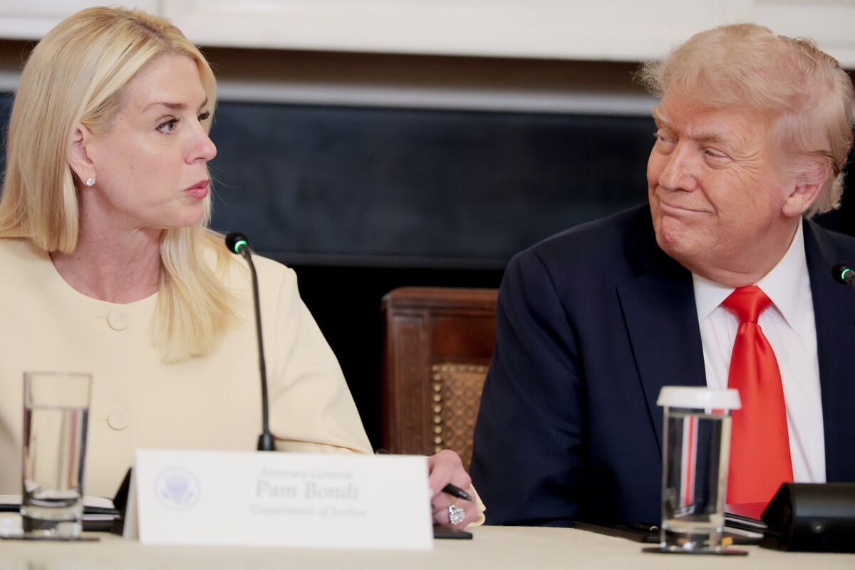 Epstein Conspiracies Split Trump, Musk and the MAGAsphere
