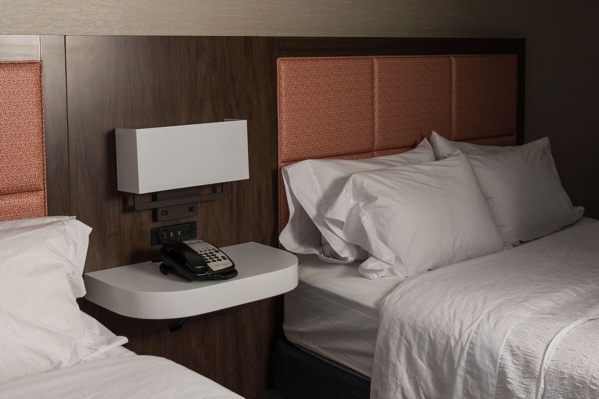 American Mid: Hampton Inn's Good-Enough Formula for World Domination
