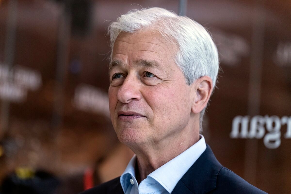 JPMorgan CEO Dimon Warns of US Stagflation Risk