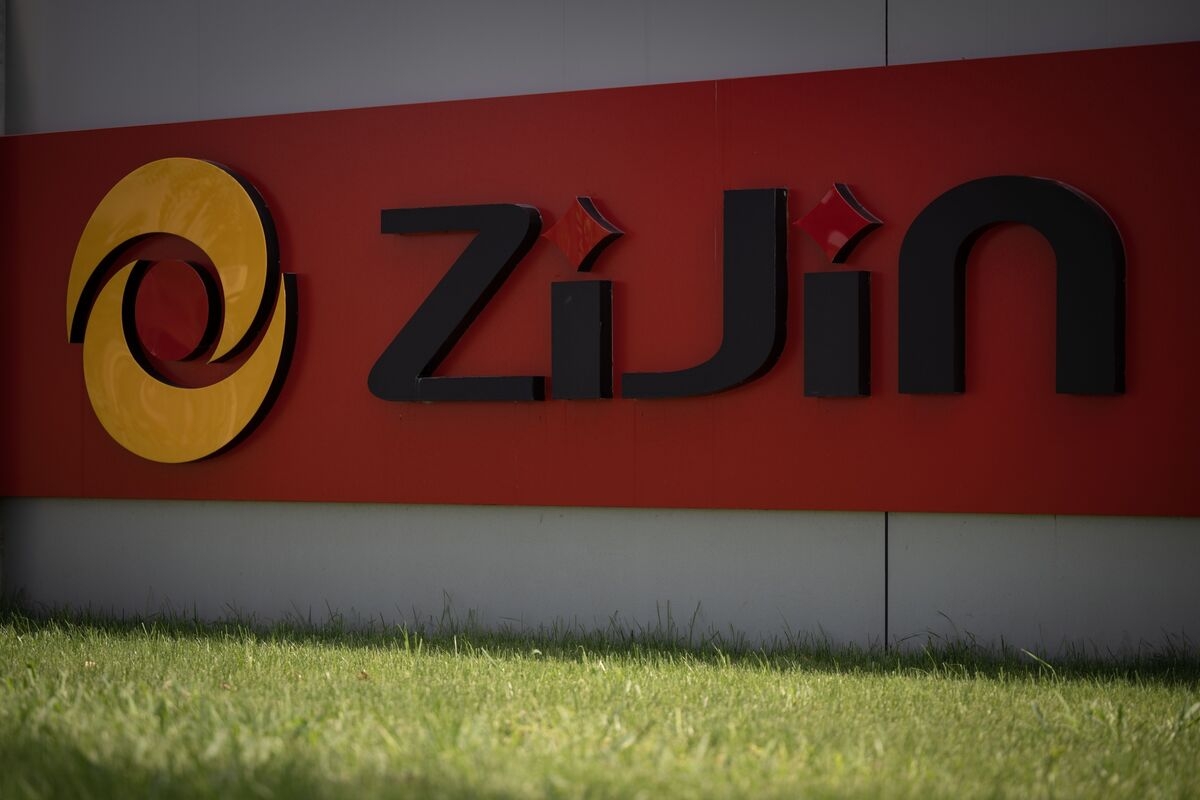 Russia Says China's Zijin Agrees to Keep Siberian Zinc Mine Open