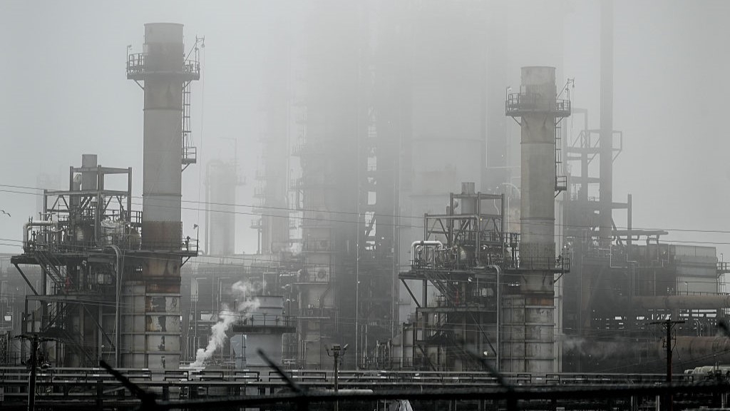 Oil Jumps on Report of Israel Plans to Strike Iran