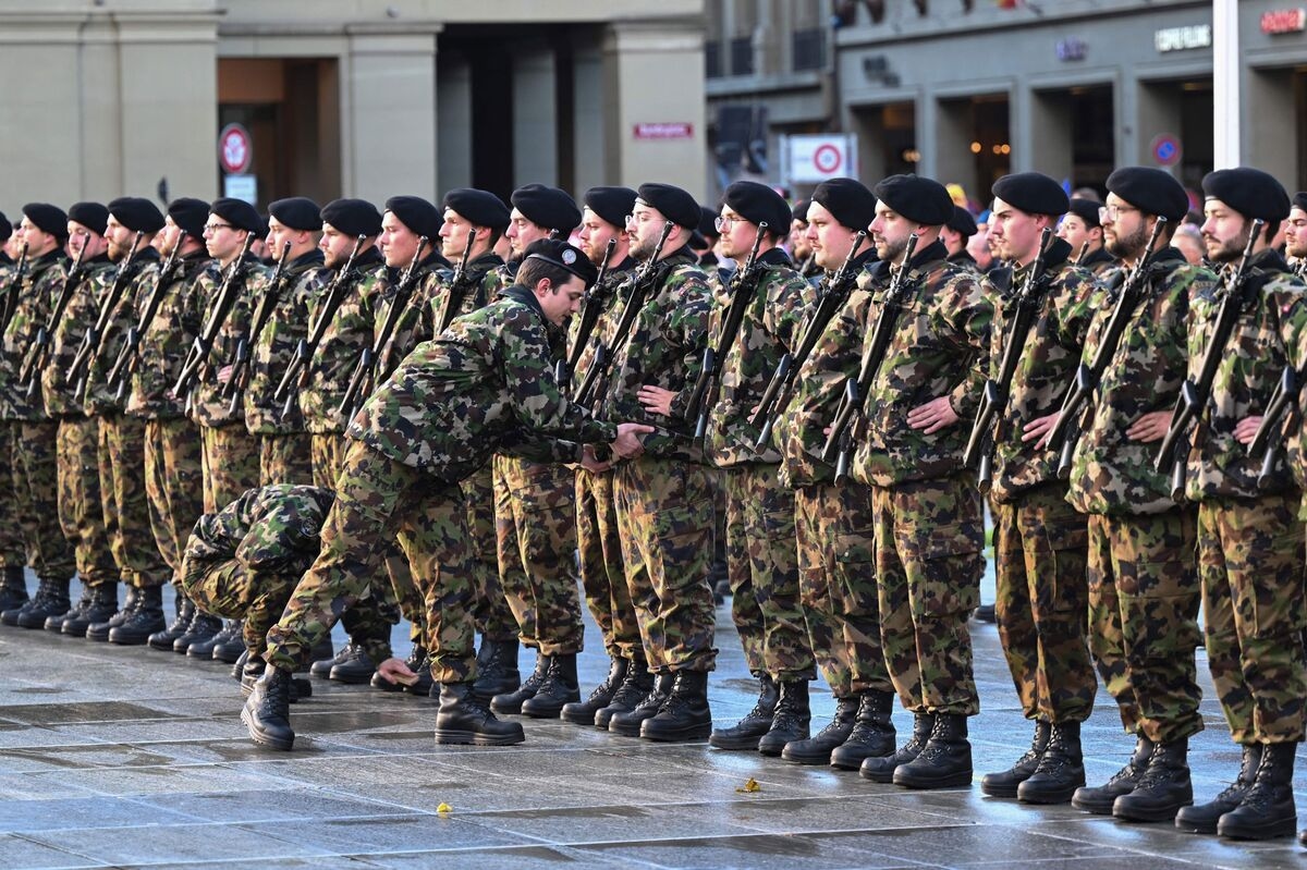 Switzerland Seeks Defense Cooperation With EU in New Talks