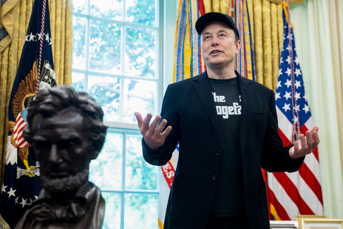 Musk Rages as Trump Tax Bill Slashes Electric Vehicle Credits