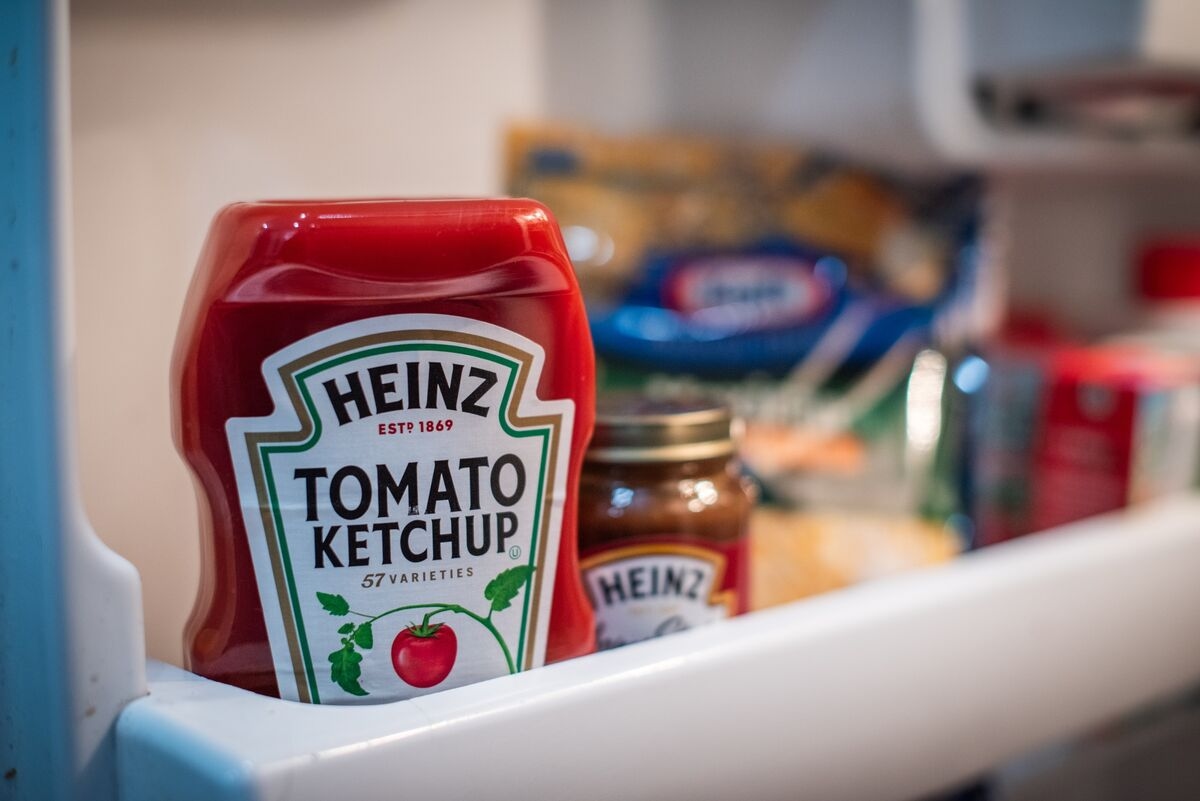 Kraft Heinz Breakup Primed to Split Its Ketchup From Hot Dogs