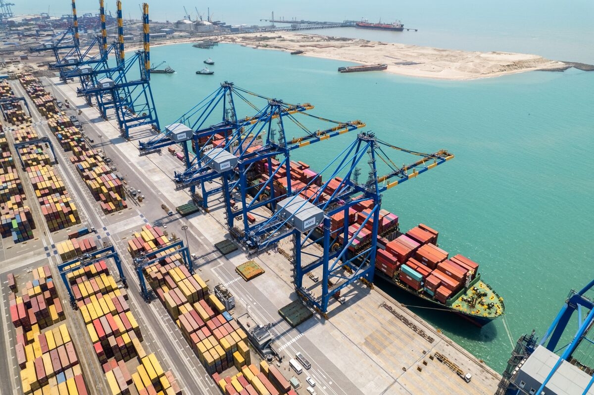 Adani Ports Plans Record 50 Billion Rupee Bond Sale for Capex