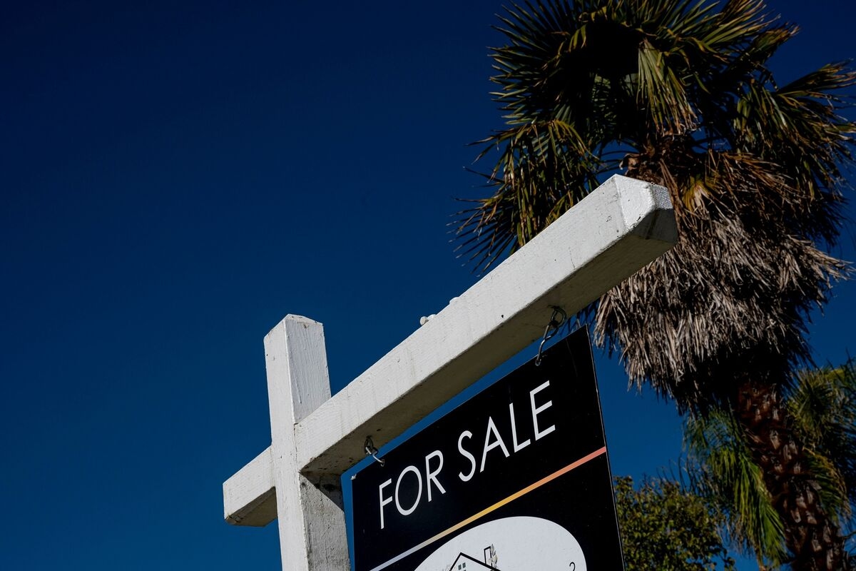 US Mortgage Applications Climbed Last Week as Rates Eased