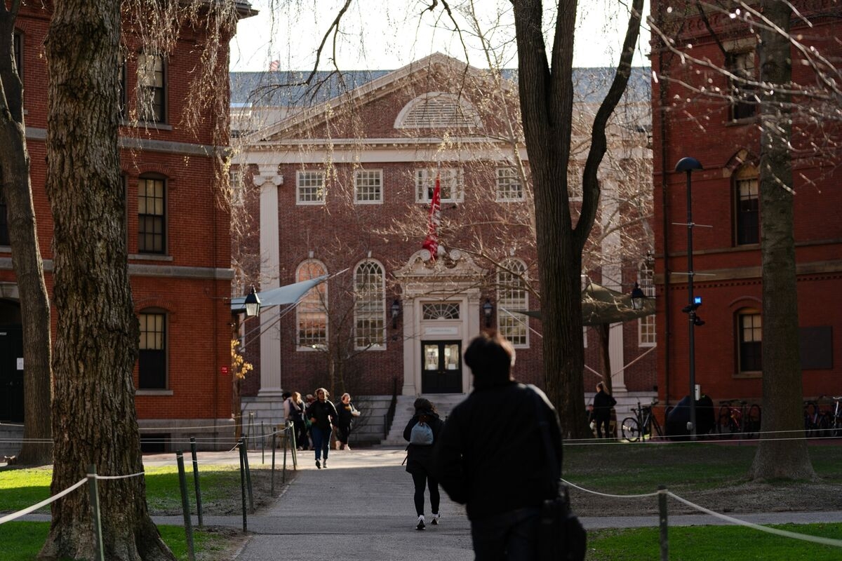 Global Deans Condemn Move Denying International Students to Harvard