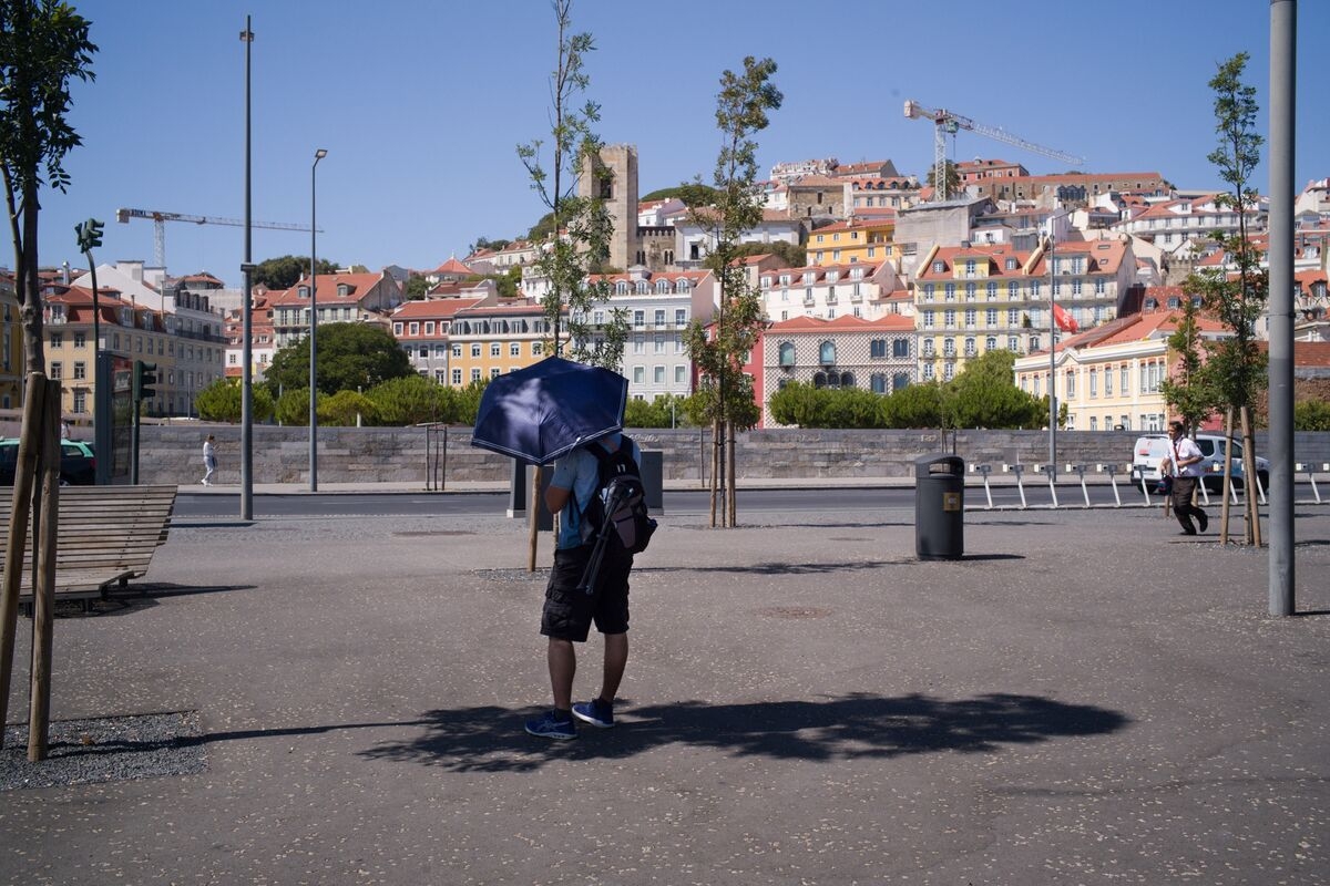 African Heat Blast to Push Up Temperatures in Portugal and Spain