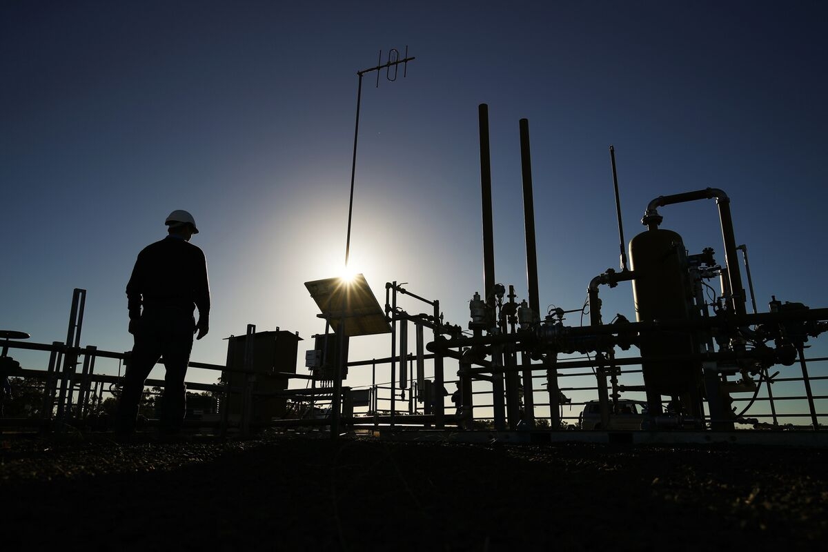 Santos, Adnoc Poised to Report A$30 Billion Deal, AFR Says