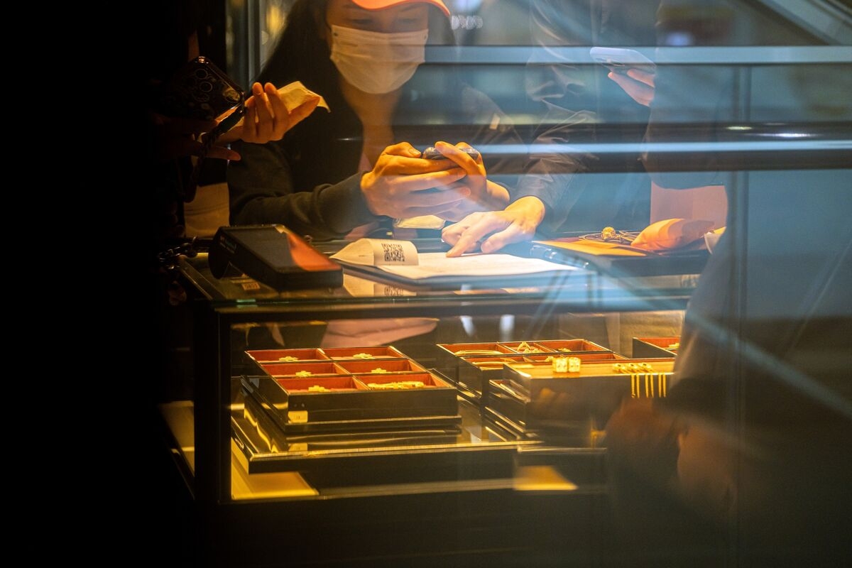 Laopu Gold Soars 2,300% to Become Hong Kong's Priciest Stock