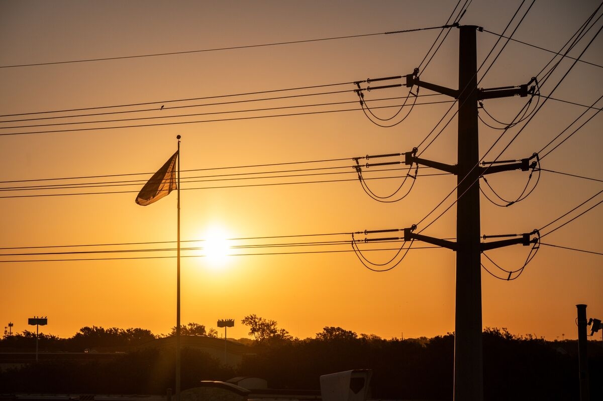 How You Can Help Prevent Blackouts During a Heat Wave