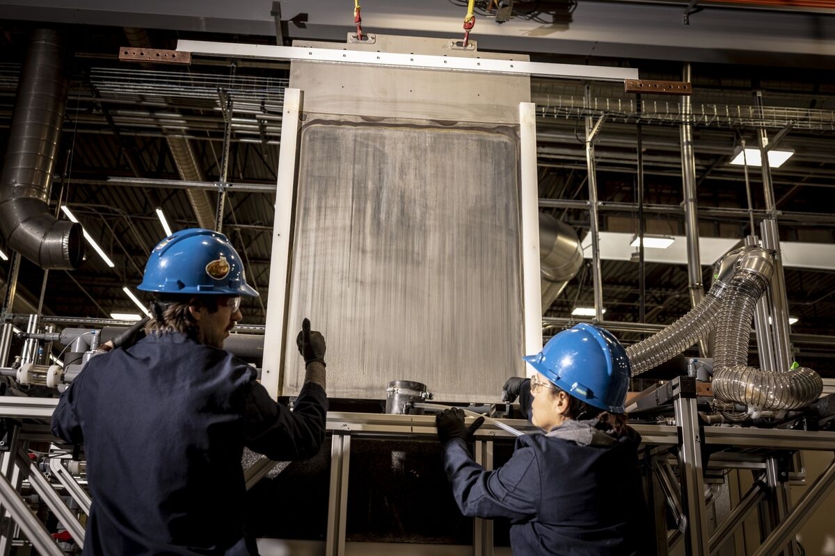 US Green Steel Startup Raises $129 Million Amid Trump Tariff Uncertainty