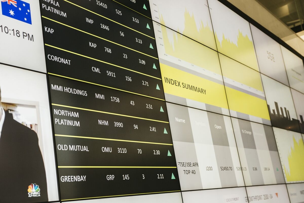 South Africa Sees Foreign Stock Selling as Investors Opt for Bonds