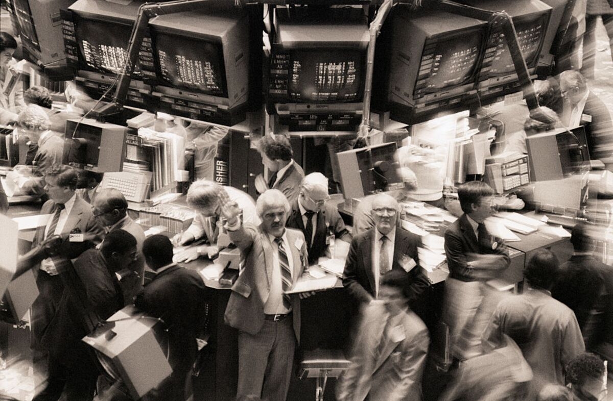 Where Were You in '82? This Rally Is There Again