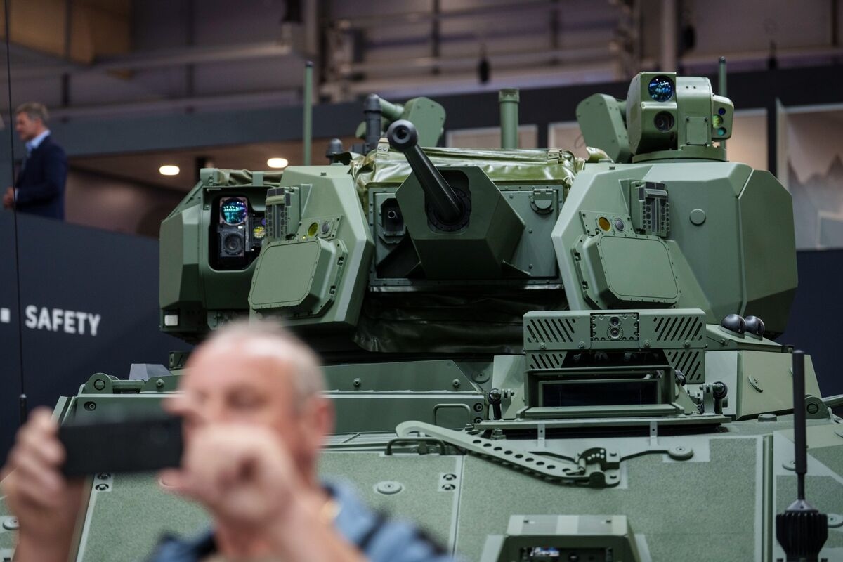 Arms Firm CSG Said to Weigh IPO, Seeking €30 Billion Valuation